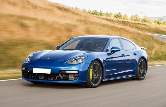Porsche Panamera Turbo S E-Hybrid sets two new lap time records in the Middle East
