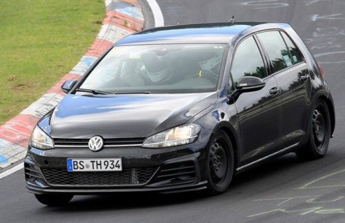 Volkswagen reveals MK8 Golf teaser at the annual meeting in Germany