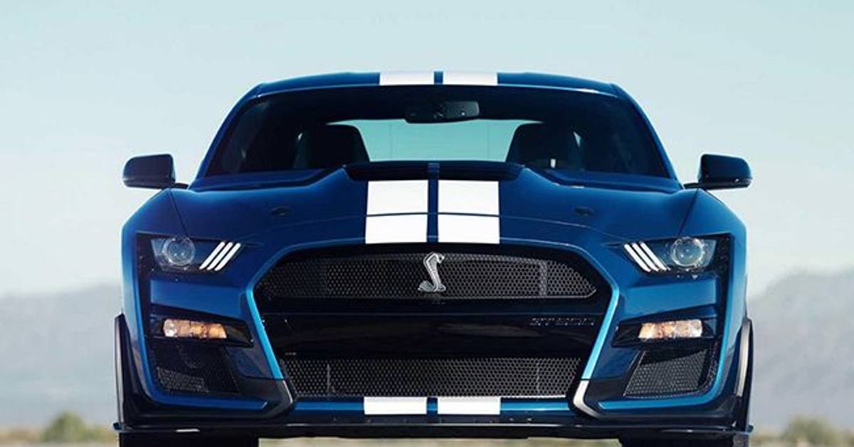 Mustang-based 2020 Shelby GT500 unwrapped