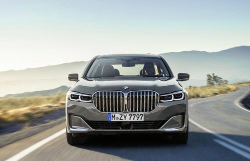 BMW 7 Series updated with more comfort and engine options