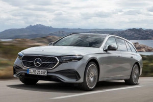 Mercedes-Benz unveils the new E-Class wagon version, the Estate S214