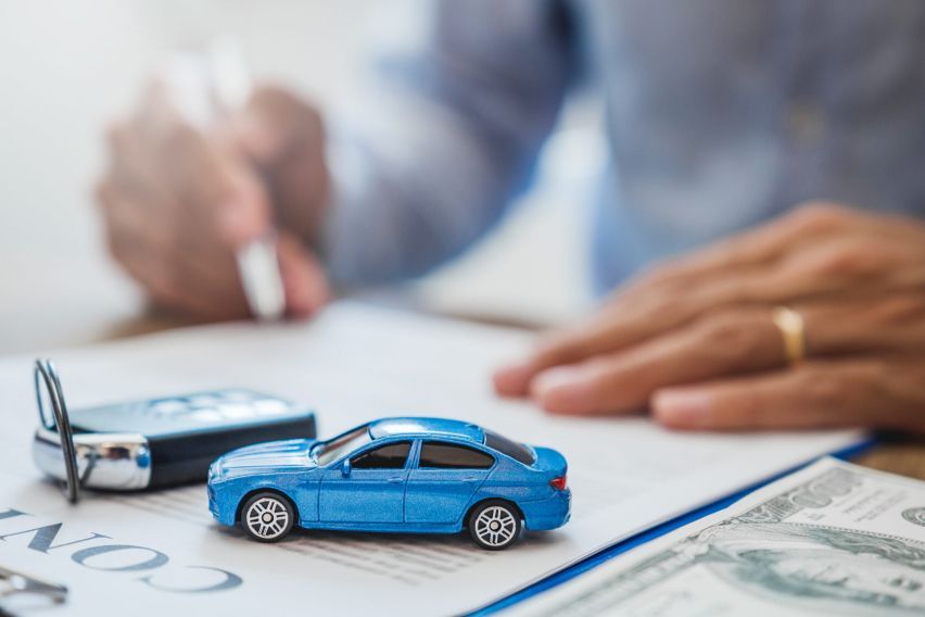 Selling your car in the UAE: Tips for a smooth and profitable transaction