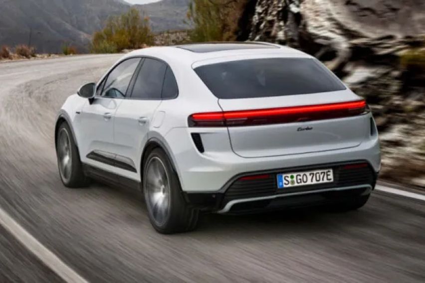 Porsche Macan EV