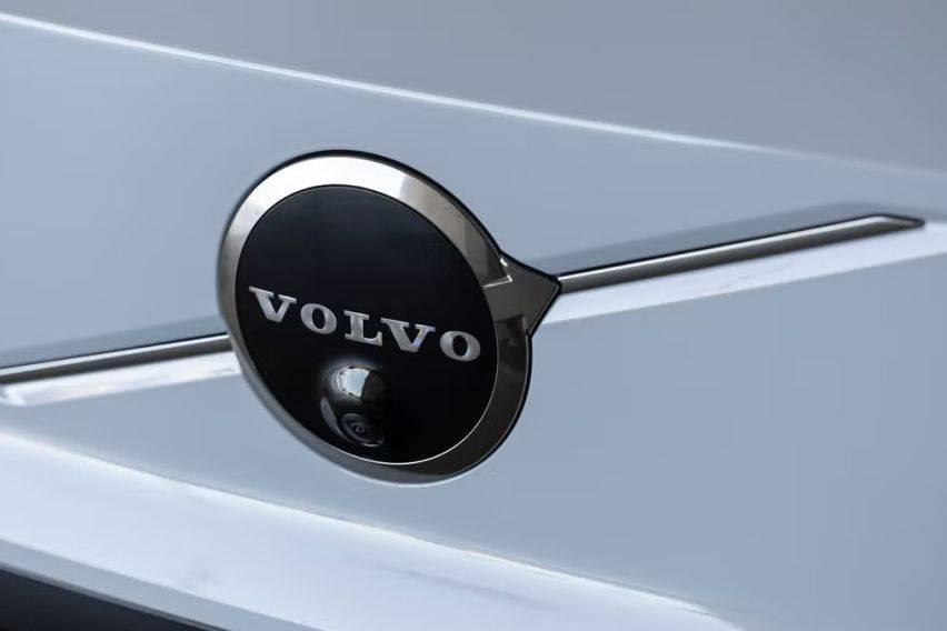 Volvo to introduce EX60 electric SUV globally in 2026