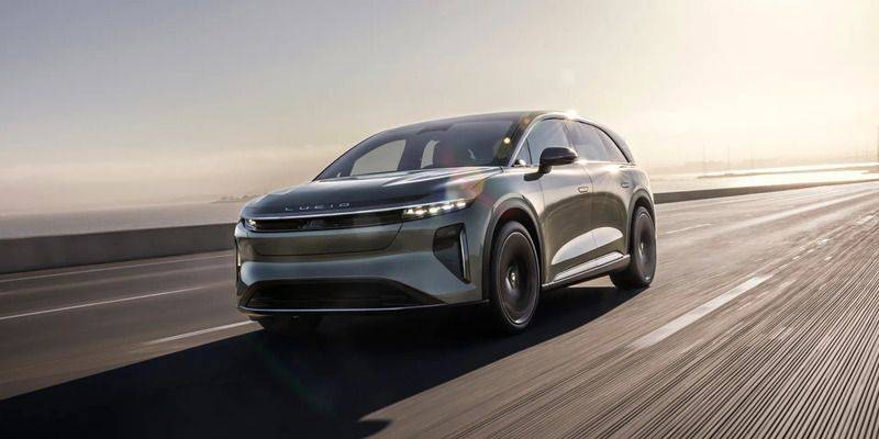 2025 Lucid Gravity to Storm the Luxury Electric SUV Space