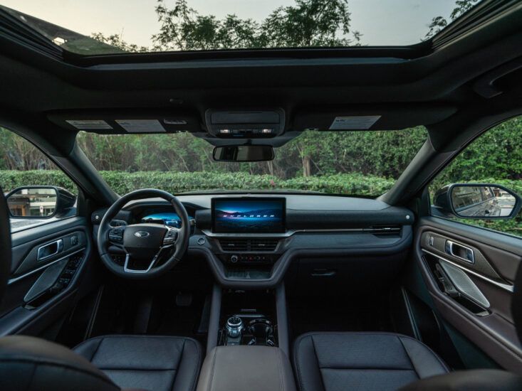 2025 Ford Explorer