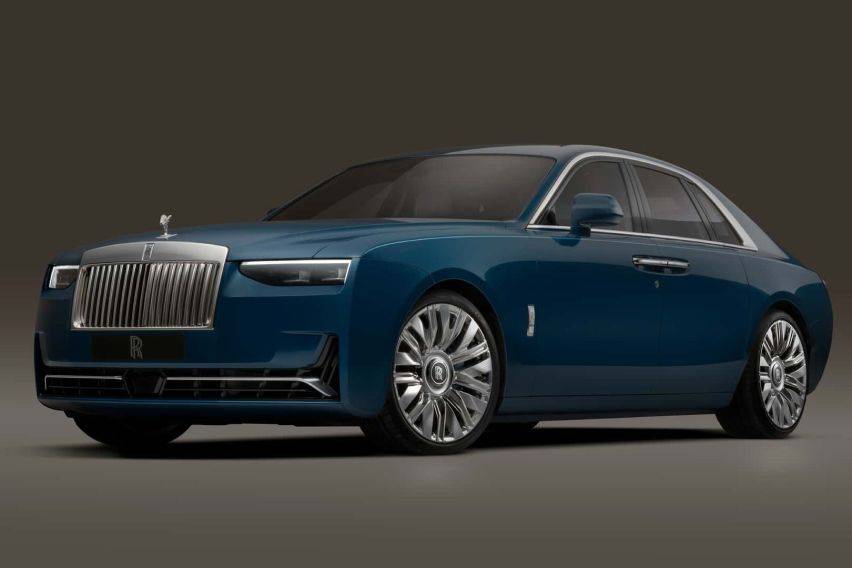 Facelifted Rolls-Royce Ghost makes its grand debut