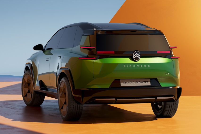all-new C5 Aircross concept rear view