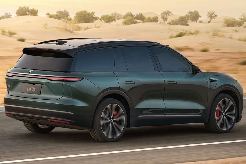 NIO EL8 rear view