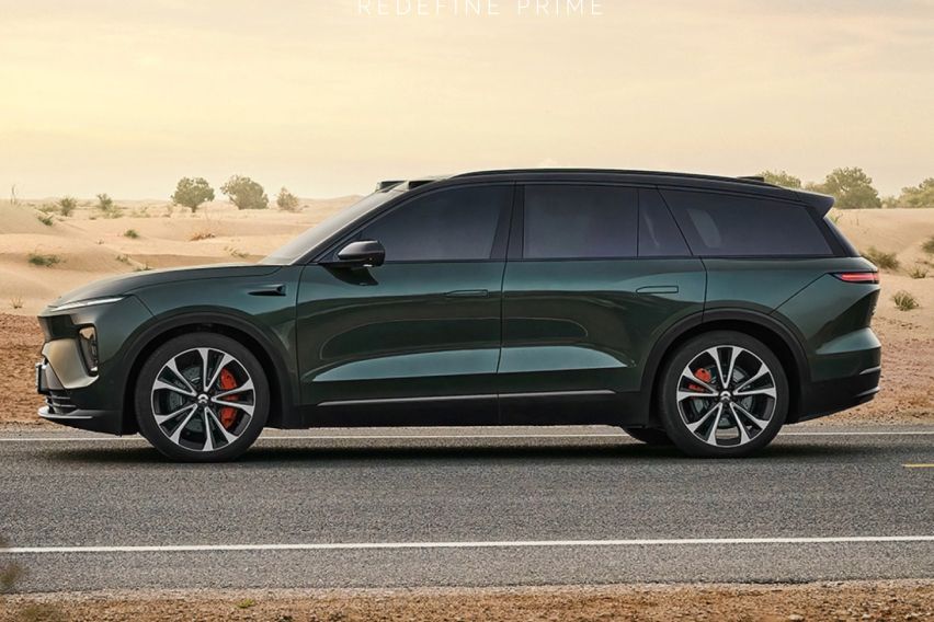 NIO EL8 side profile