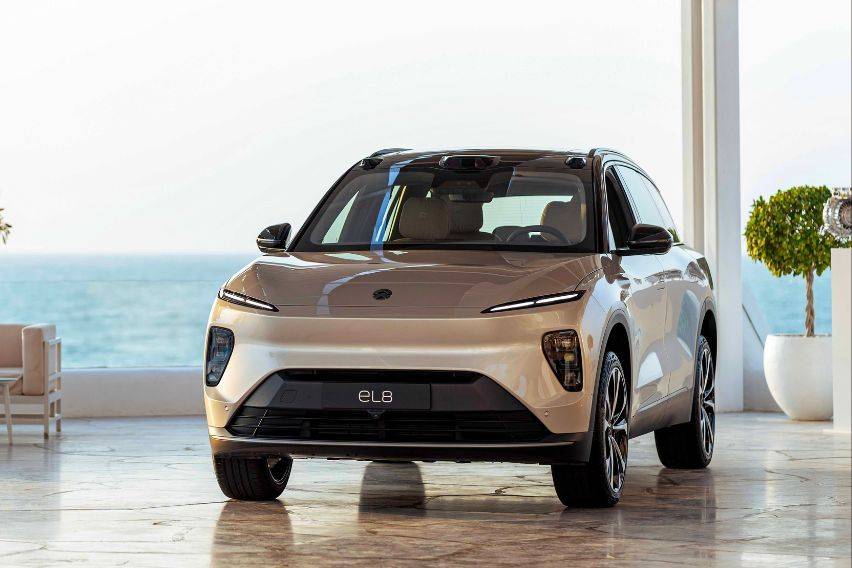 NIO EL8: Features explained