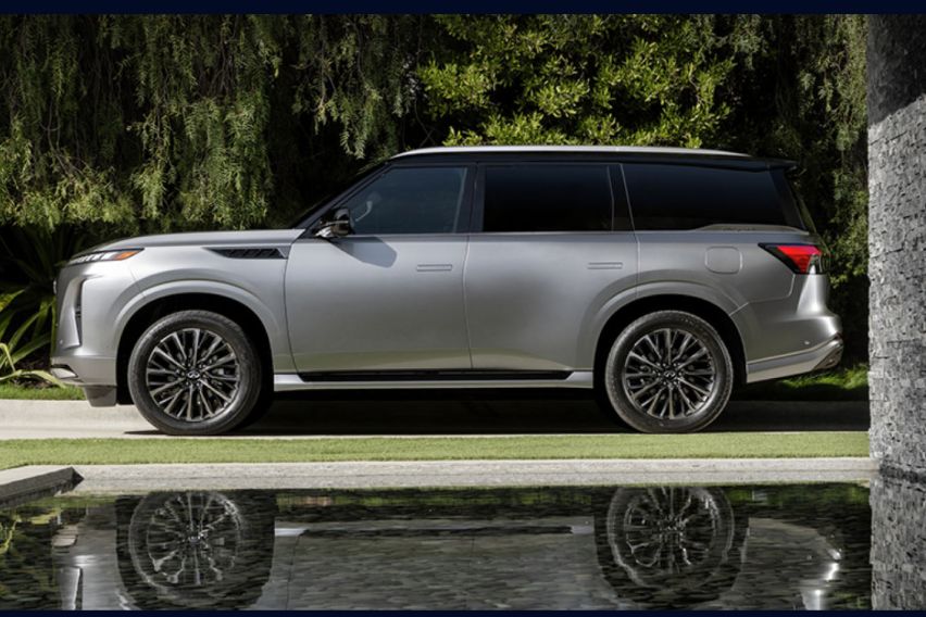 2025 Infiniti QX80 side view