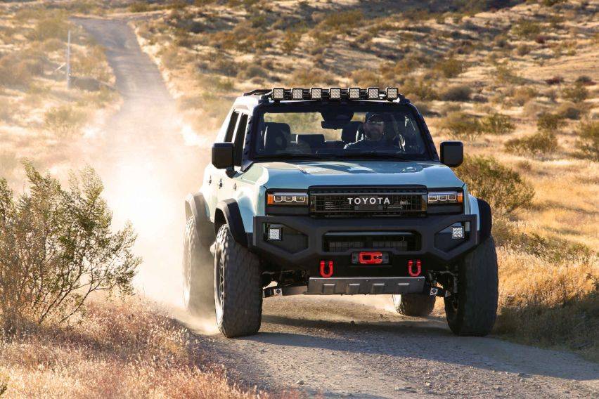 Toyota Land Cruiser Rox Concept debuts with a unique convertible roof setup 