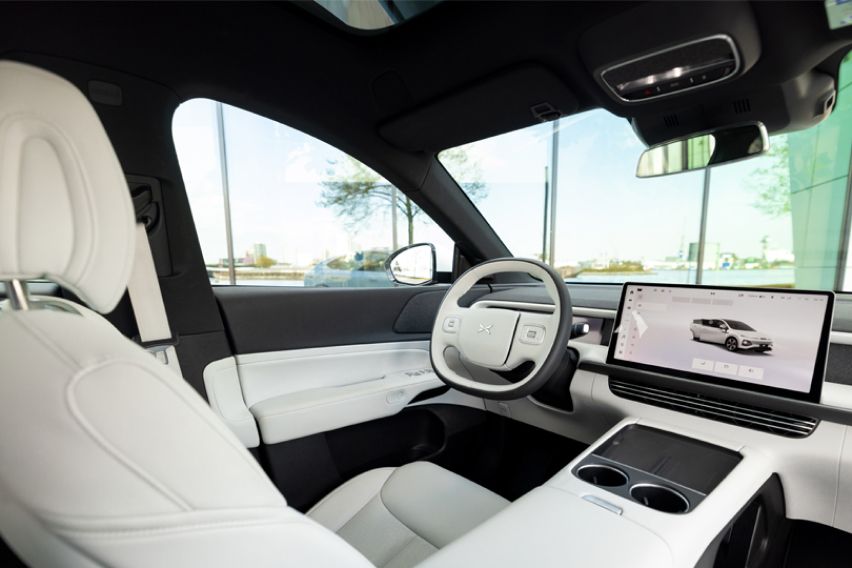 Xpeng G6 interior dashboard