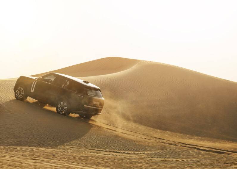 Range Rover Electric Undergoes Rigorous Hot-Weather Testing in the UAE