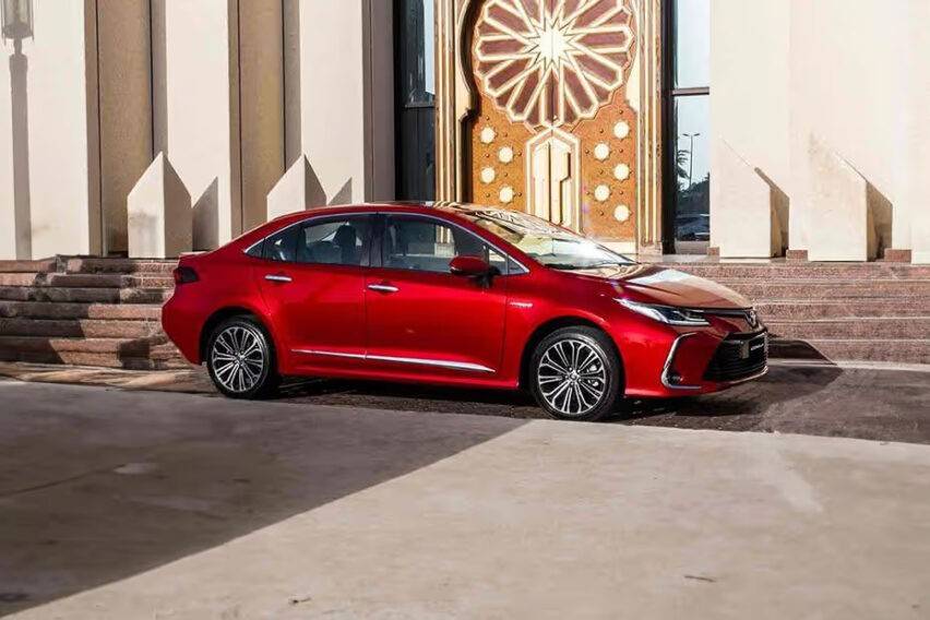 Toyota Corolla 2025 Comparison: Nissan Sunny, Honda City, and Hyundai Elantra