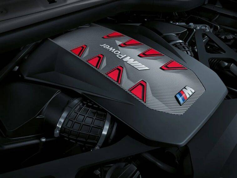 BMW Stays Committed to V8 Engines for Middle East and US Markets