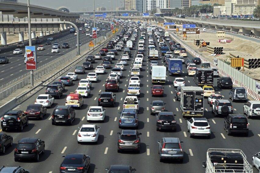 UAE Traffic Laws 2025: Key Rules Every Driver Must Know