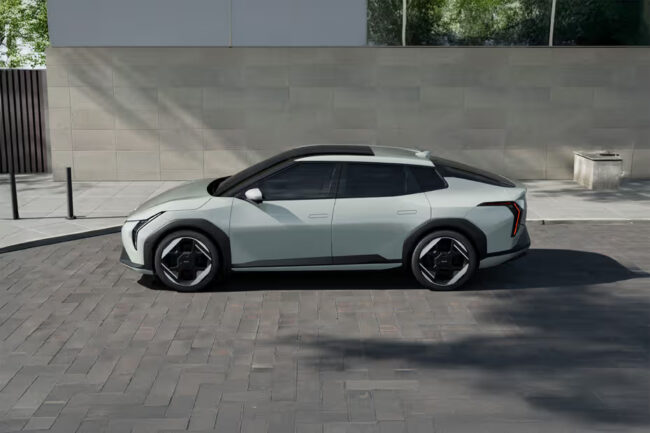 KIA EV4