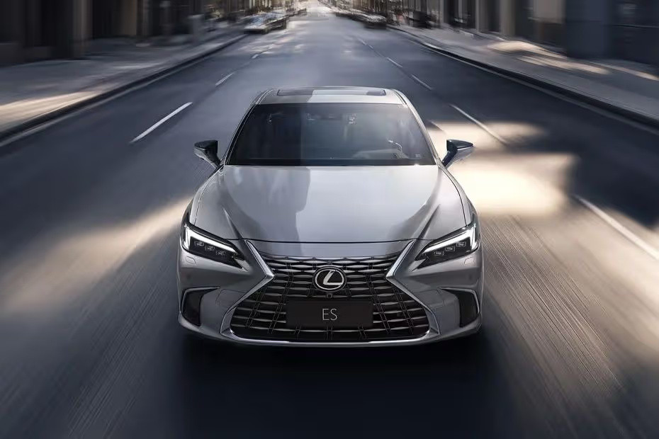 Lexus ES 2026