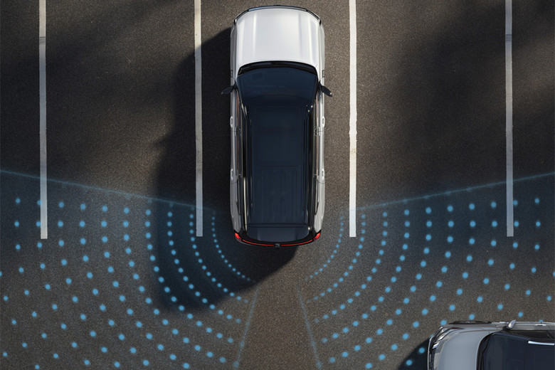 Nissan Patrol Reverse Collision Warning Assist