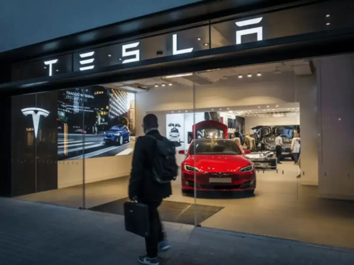 Tesla Enters Saudi Market