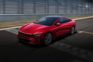 Exeed Launches ES Sedan and ET SUV EVs in UAE with Prices from AED 149,999