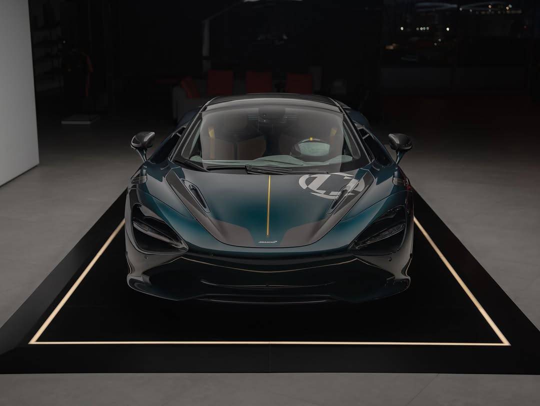 McLaren McLaren 750S MSO Heritage Front Look