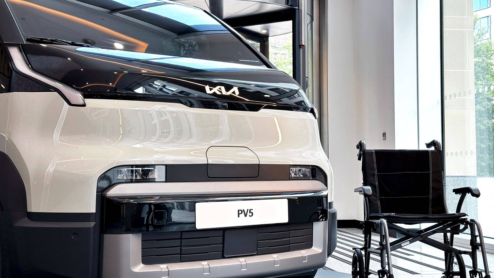 Kia PV5 WAV Front