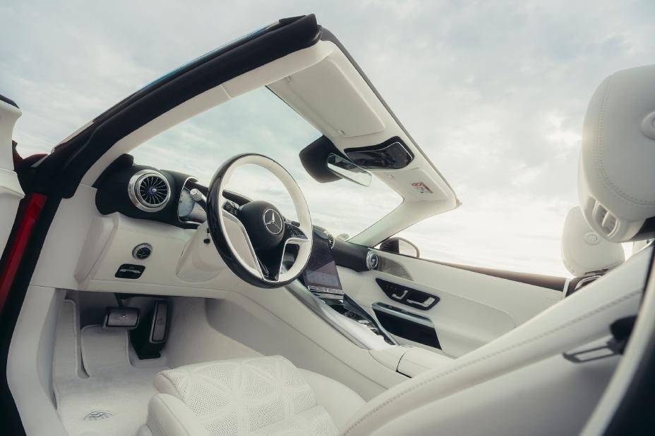 Mercedes Maybach SL 680 Interior