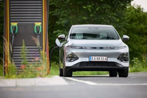 Xpeng Collaborates with Plugsurfing to Expand Access to a Comprehensive Charging Network