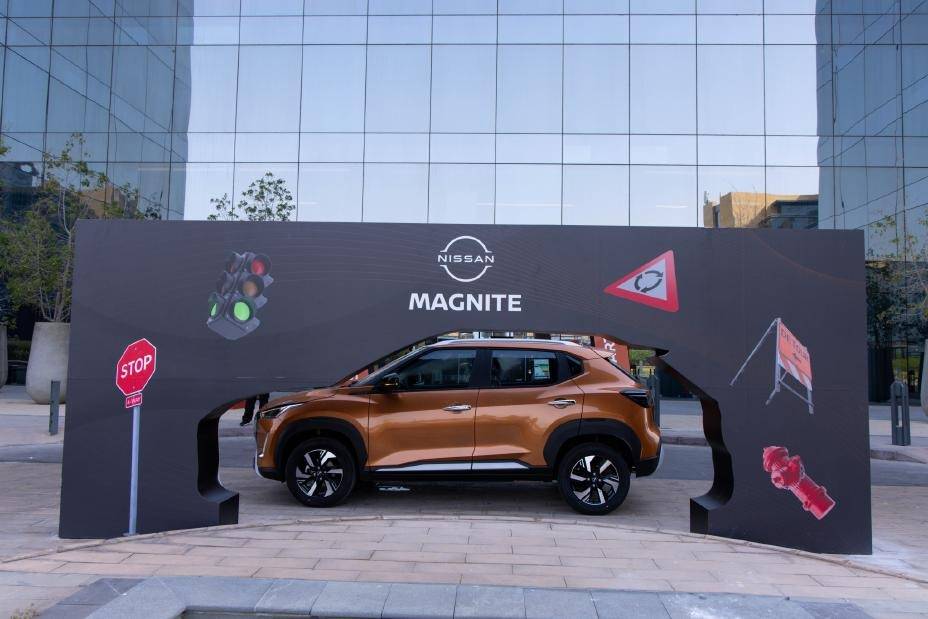 Nissan Magnite Side View