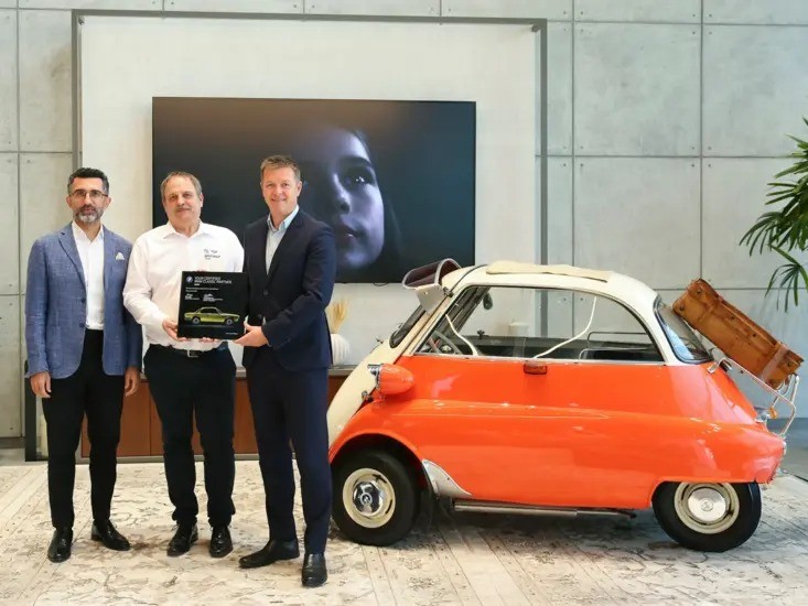 AGMC Becomes BMW Classic Partner