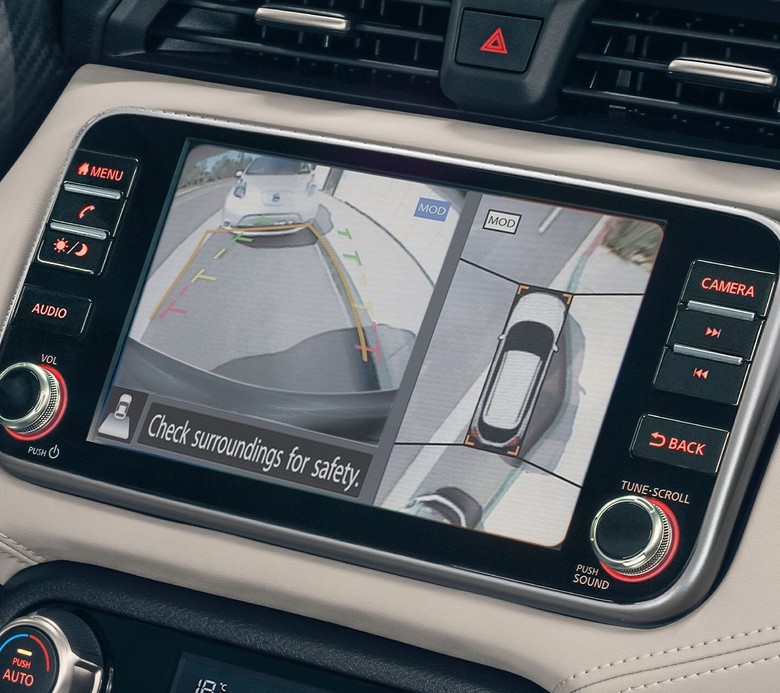 Nissan Sunny 360 camera