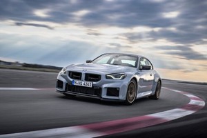 New BMW M2 CS Unveiled – Claims 0-100kmph in 3.8 seconds