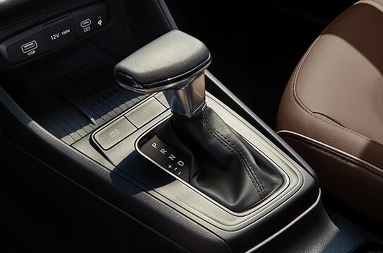 Hyundai Accent 2025 Gear Shifterq