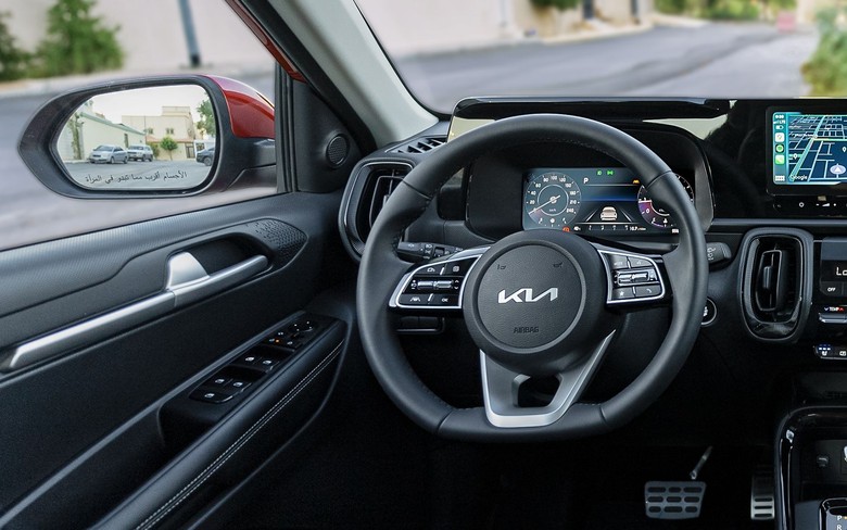 Kia Sonet 2025 Driver View