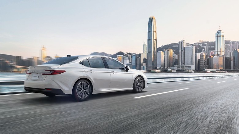 Toyota Camry 2025 Side profile