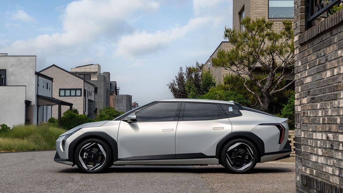KIa EV4 Side View