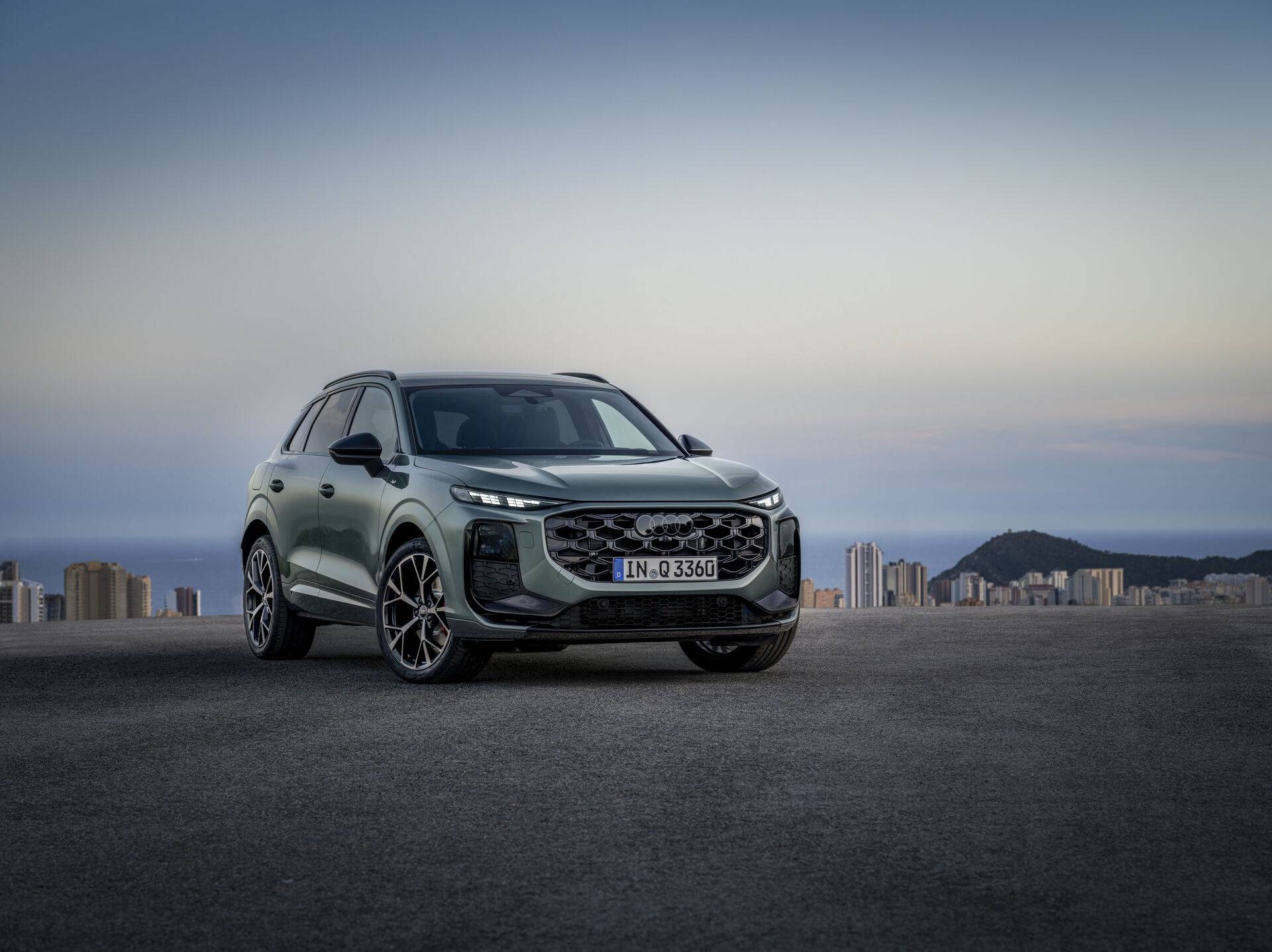 Audi Q3 Front side View
