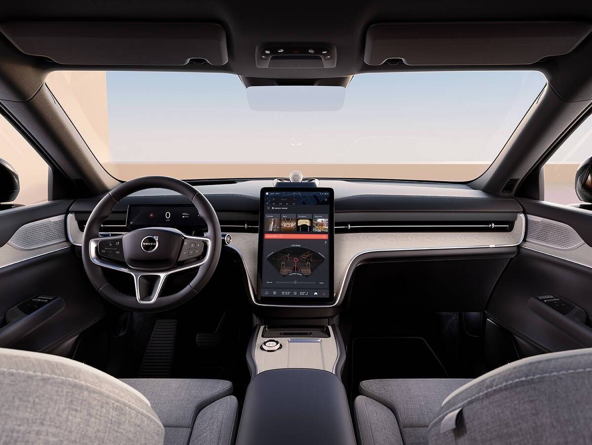 Volvo EX90 Dashboard