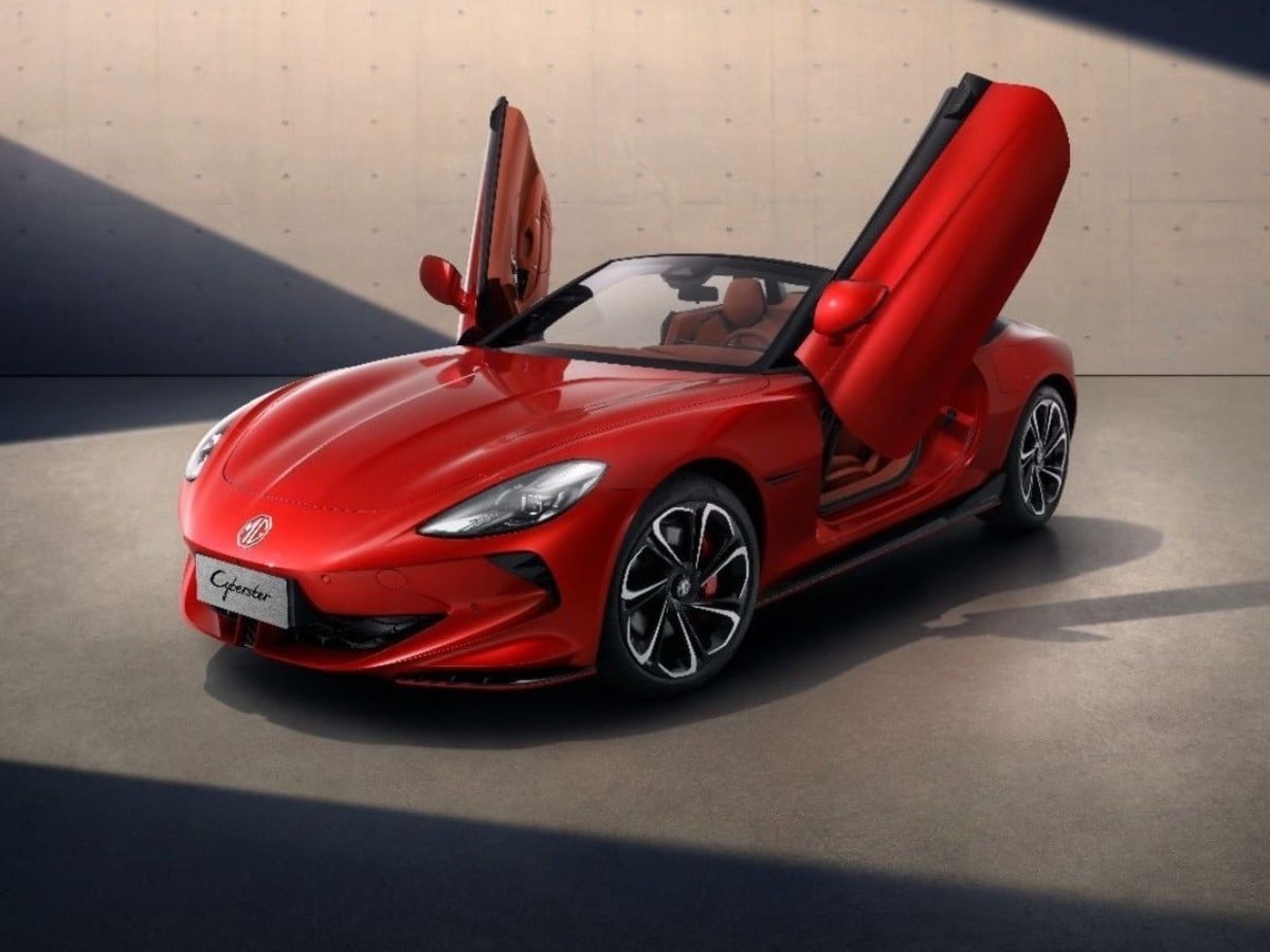 MG Cyberster Full View