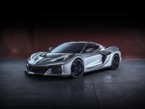 Chevrolet Unleashes 2026 Corvette ZR1X: 1,250 hp, eAWD, and Sub-2s Launch