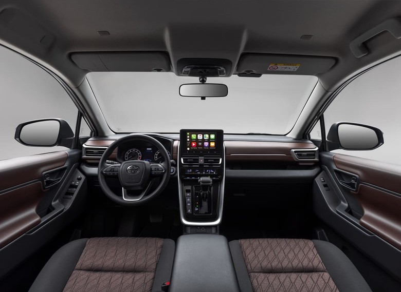 Toyota Innova 2025 Driver view