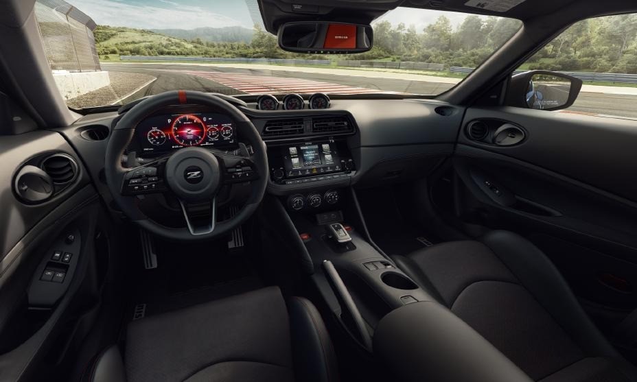 Nissan Z NISMO Interior