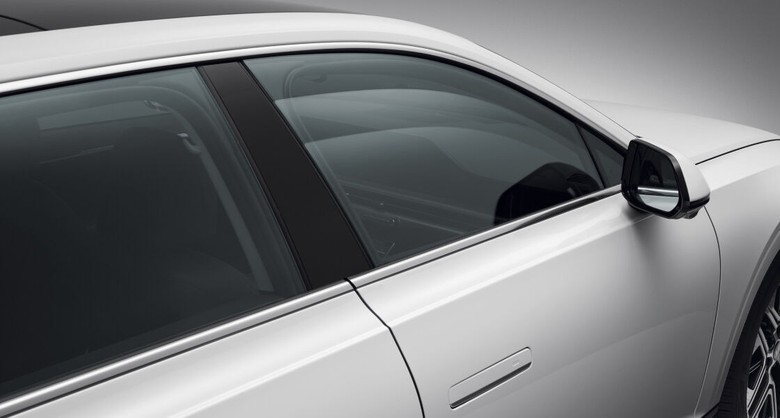 Hyundai Azera 2025 Front Door