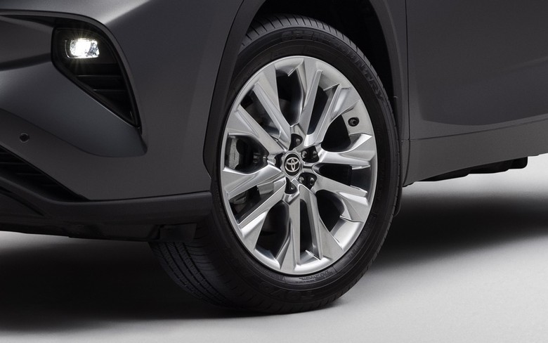 Toyota Highlander 2025 Tires