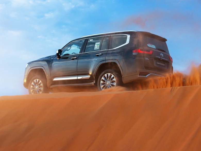 Toyota Land Cruiser Off-roading