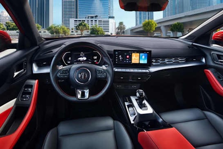 MG GT 2025 Dashboard