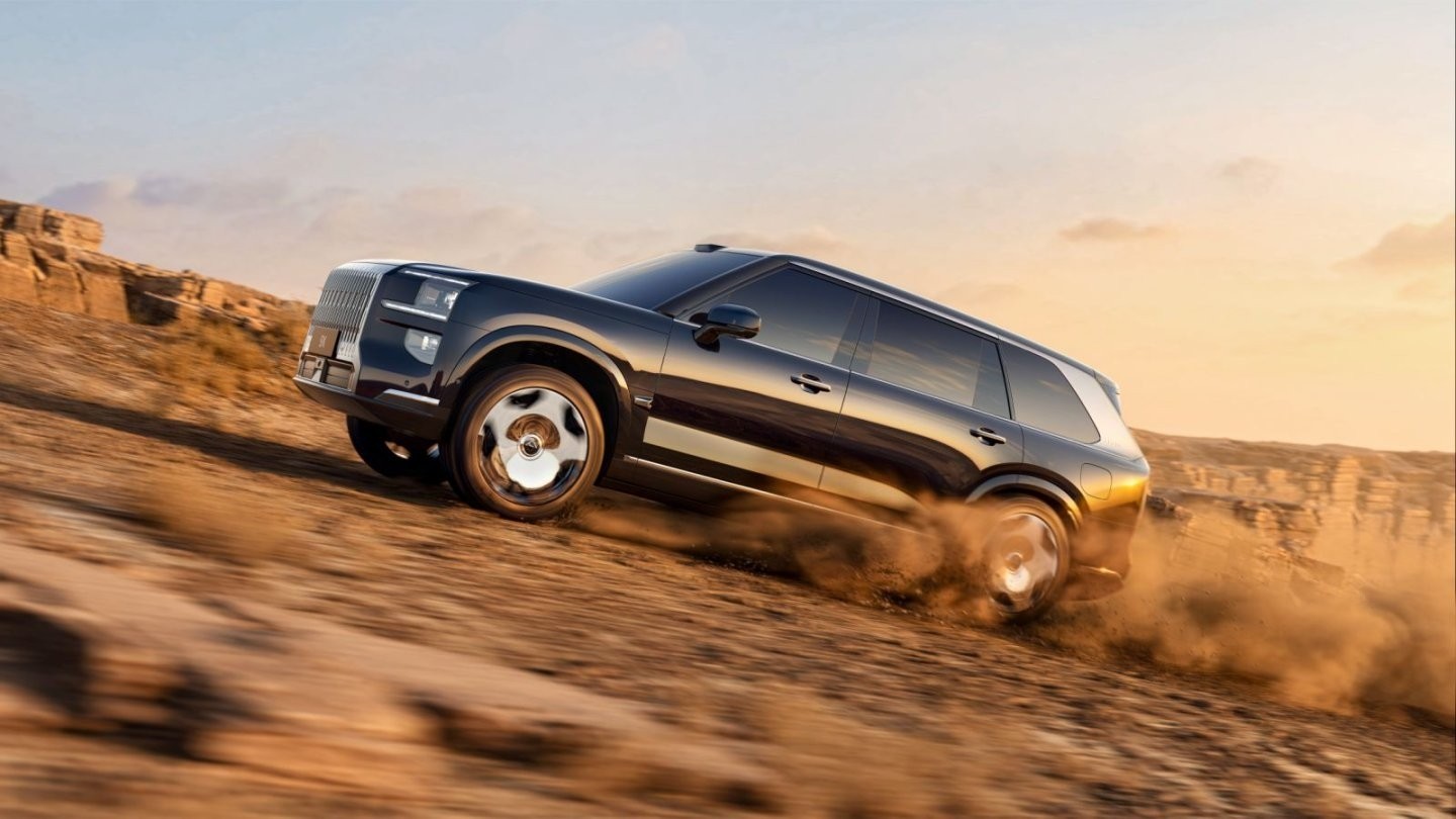 Zeekr 9X Capabilities on Rough Terrains